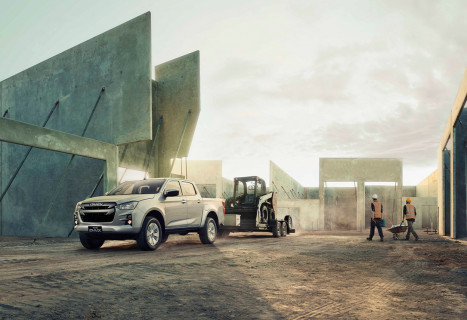 Isuzu D-Max white construction site pick-up truck | Bilscenen Esbjerg | Autoriseret Kia & Hyundai værksted