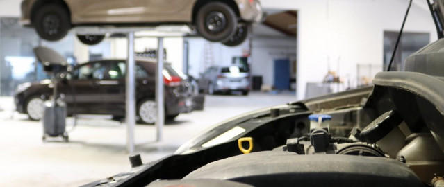 Bil værksted automekaniker 2 | Bilscenen Esbjerg | Autoriseret Kia & Hyundai værksted